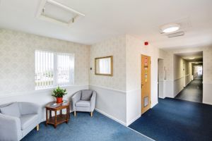 COMMUNAL HALLWAY- click for photo gallery
